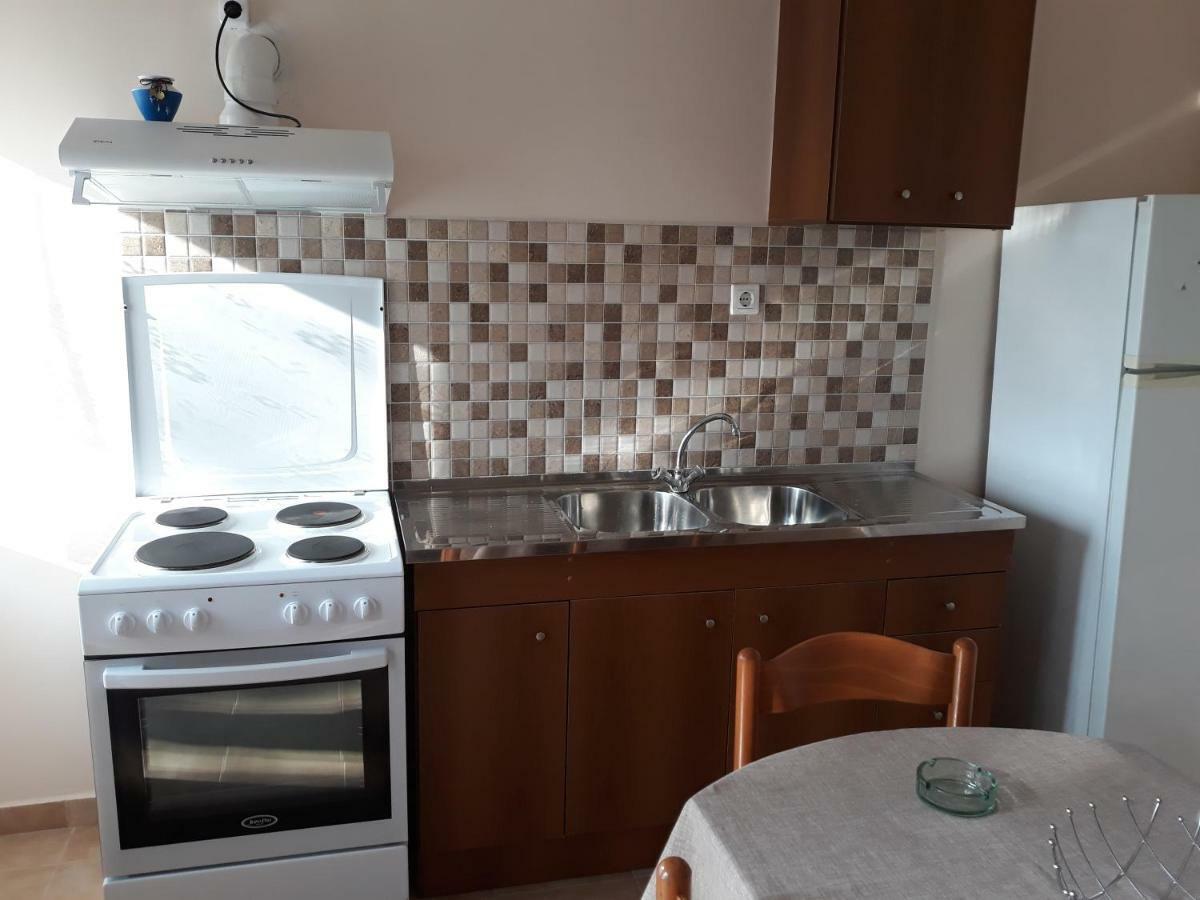 Maria Guesthouse Kini Bagian luar foto